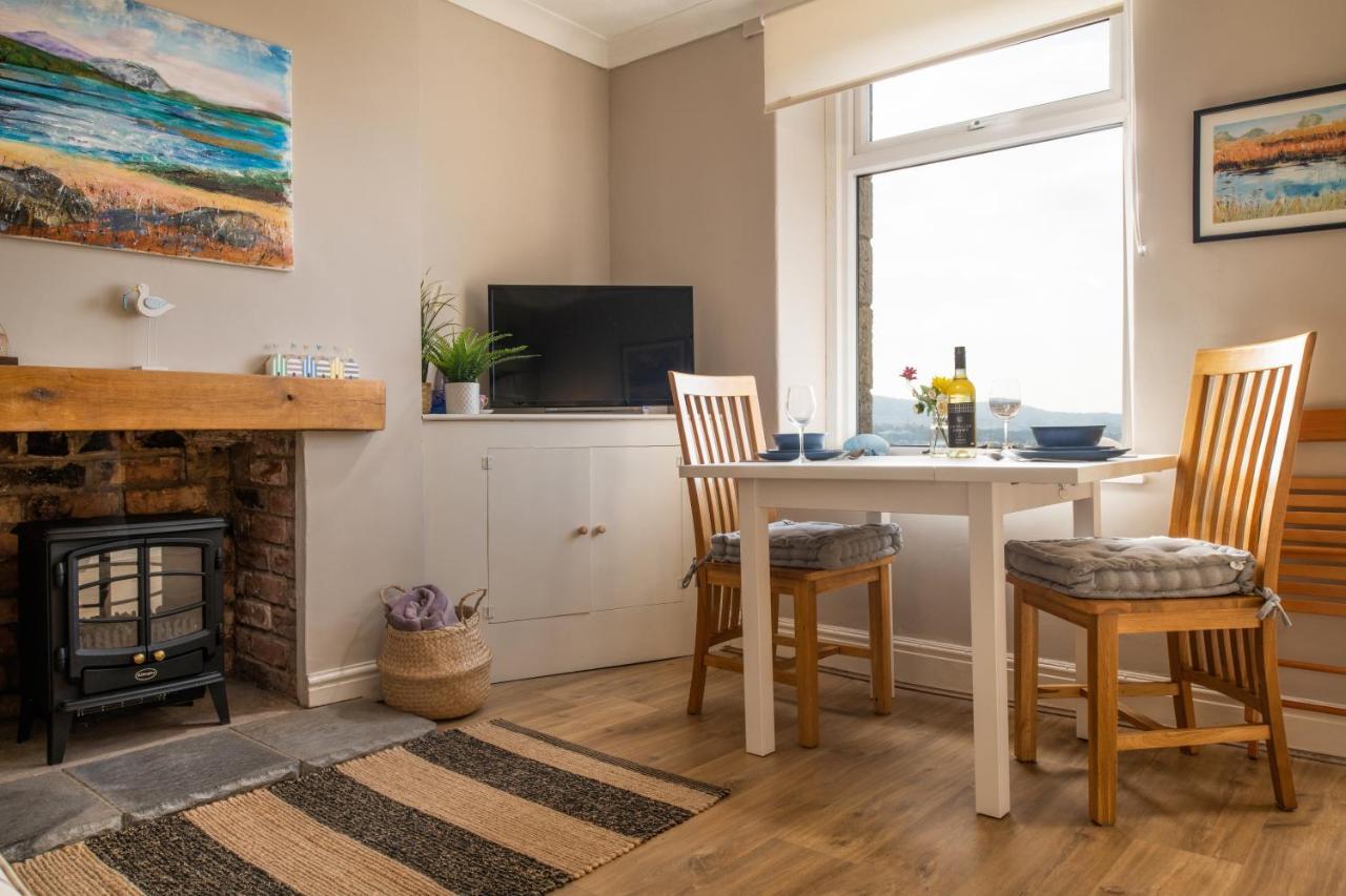 Windy Ridge Terrace With Beautiful Sea Views, North Wales Coast Vila Old Colwyn Exterior foto
