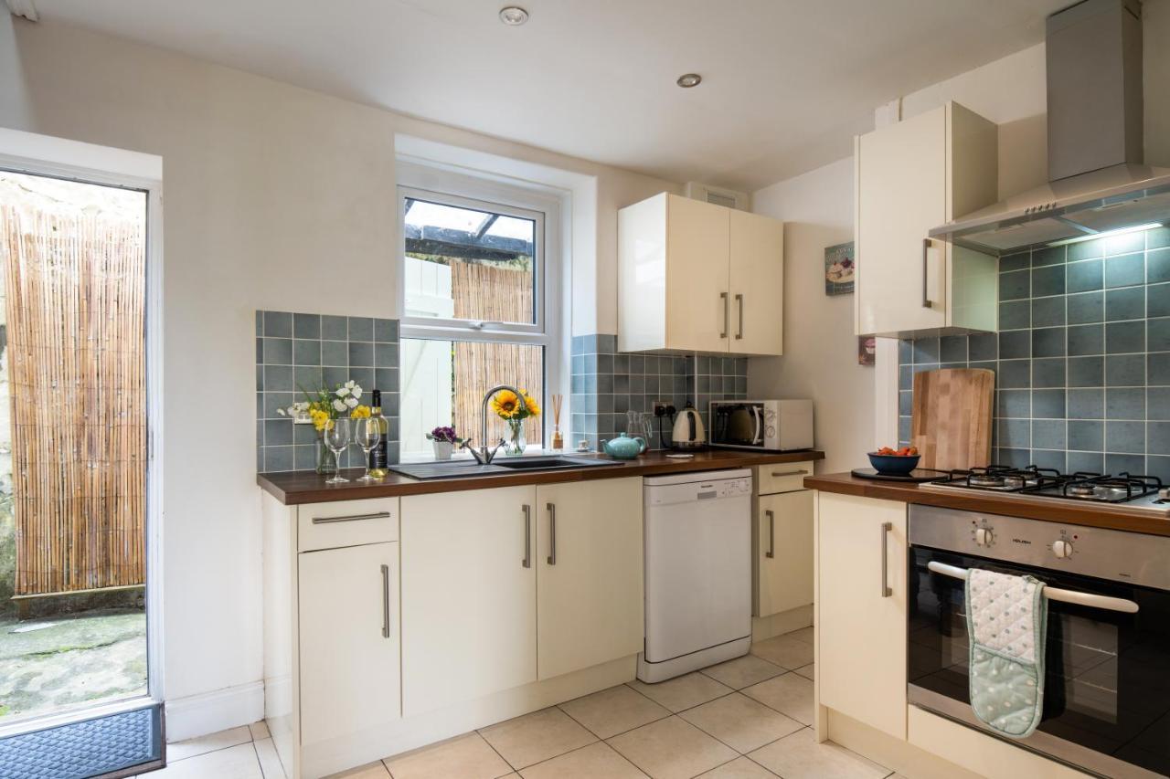 Windy Ridge Terrace With Beautiful Sea Views, North Wales Coast Vila Old Colwyn Exterior foto